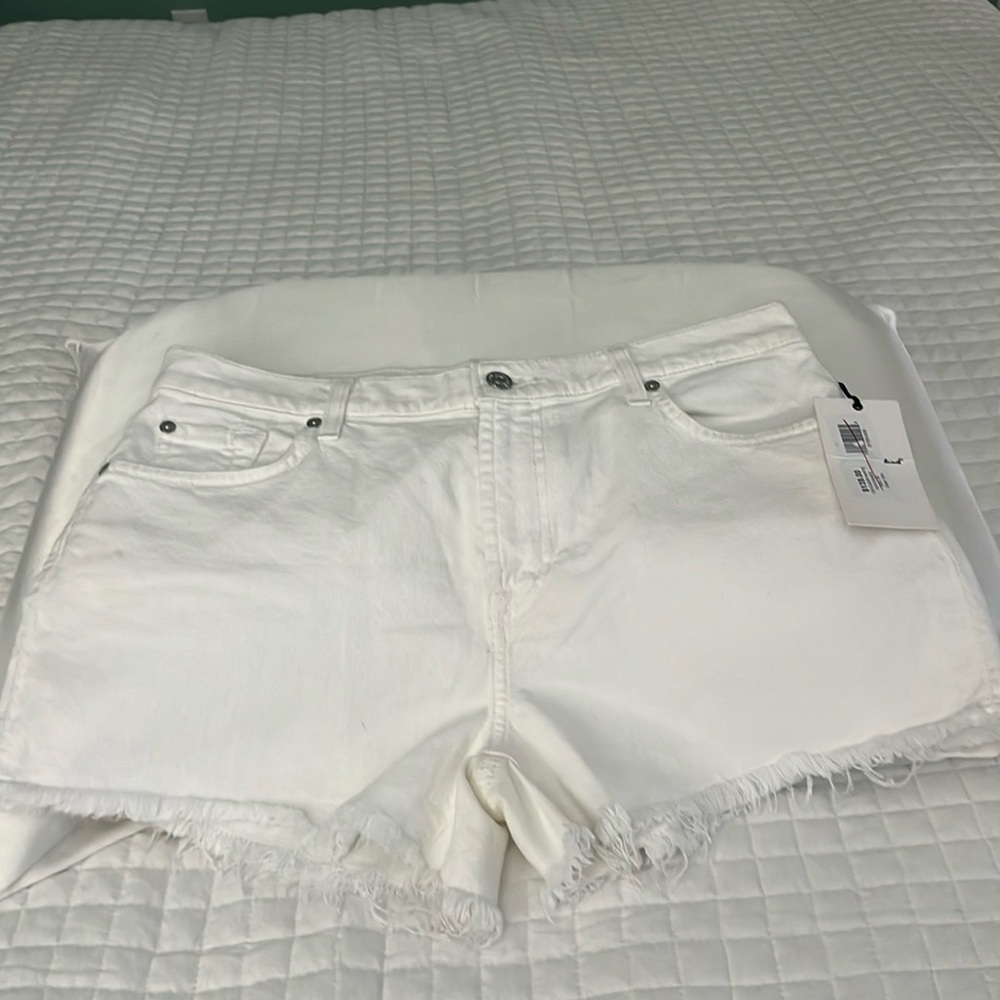 Women’s For all mankind shorts